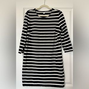 Old Navy 3/4 Length Sleeve Black and White Striped Dress